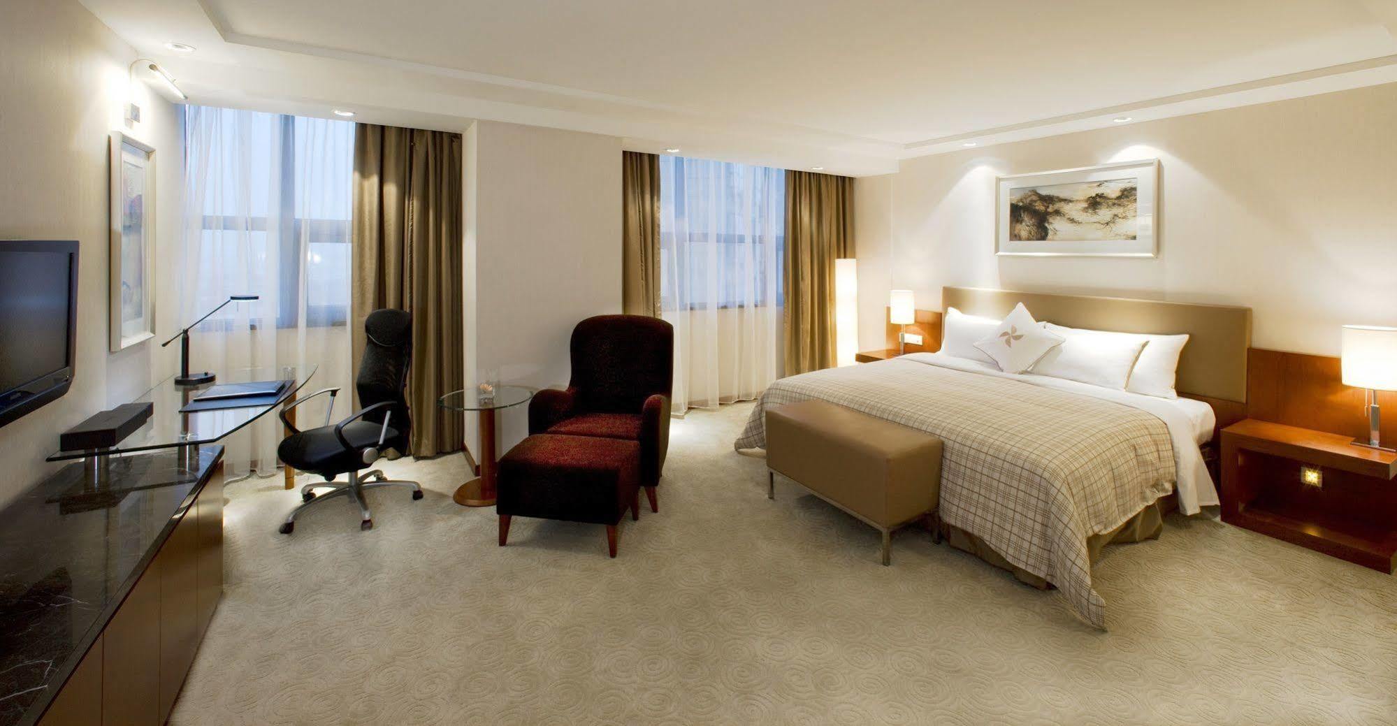 Merryland Traders Hotel Changshu Eksteriør bilde